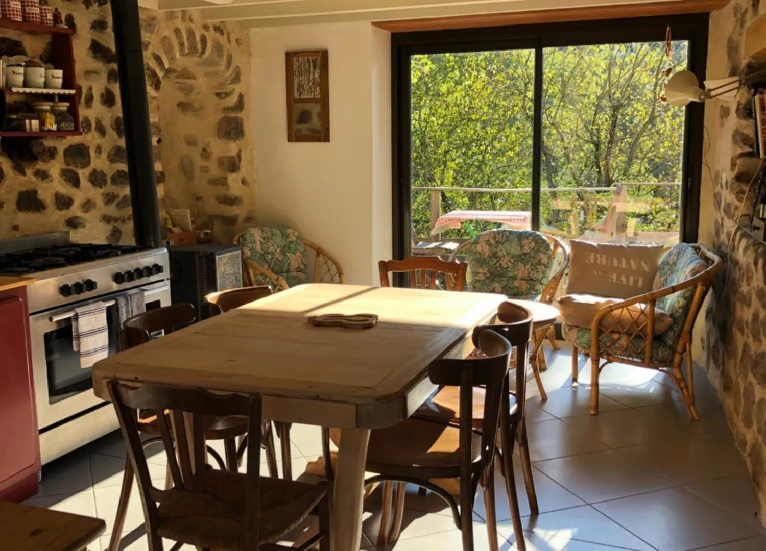 Les pentes du chateau de Retourtour Lamastre France
